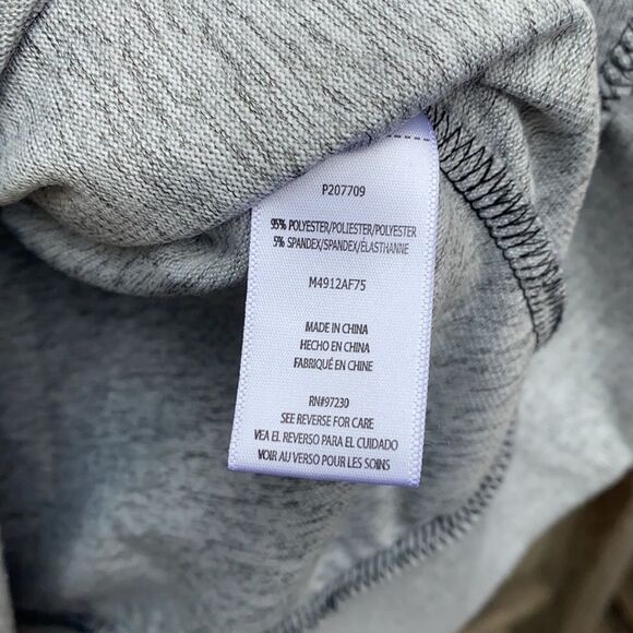 Gray and black sweater sz. XL - Picture 3 of 3